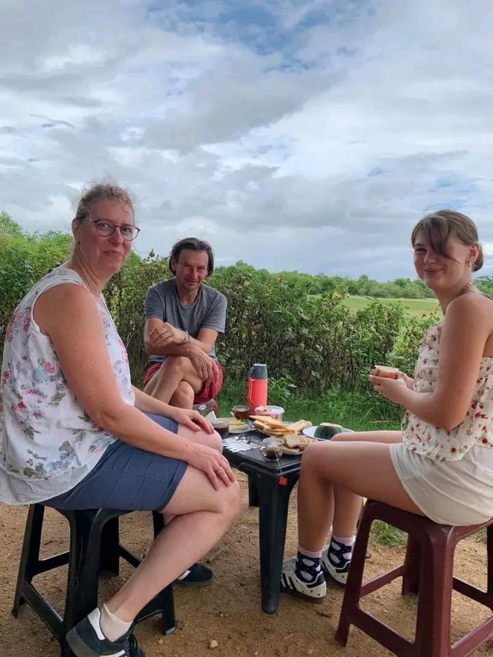 Homestay Elephant Safari Udawalawe