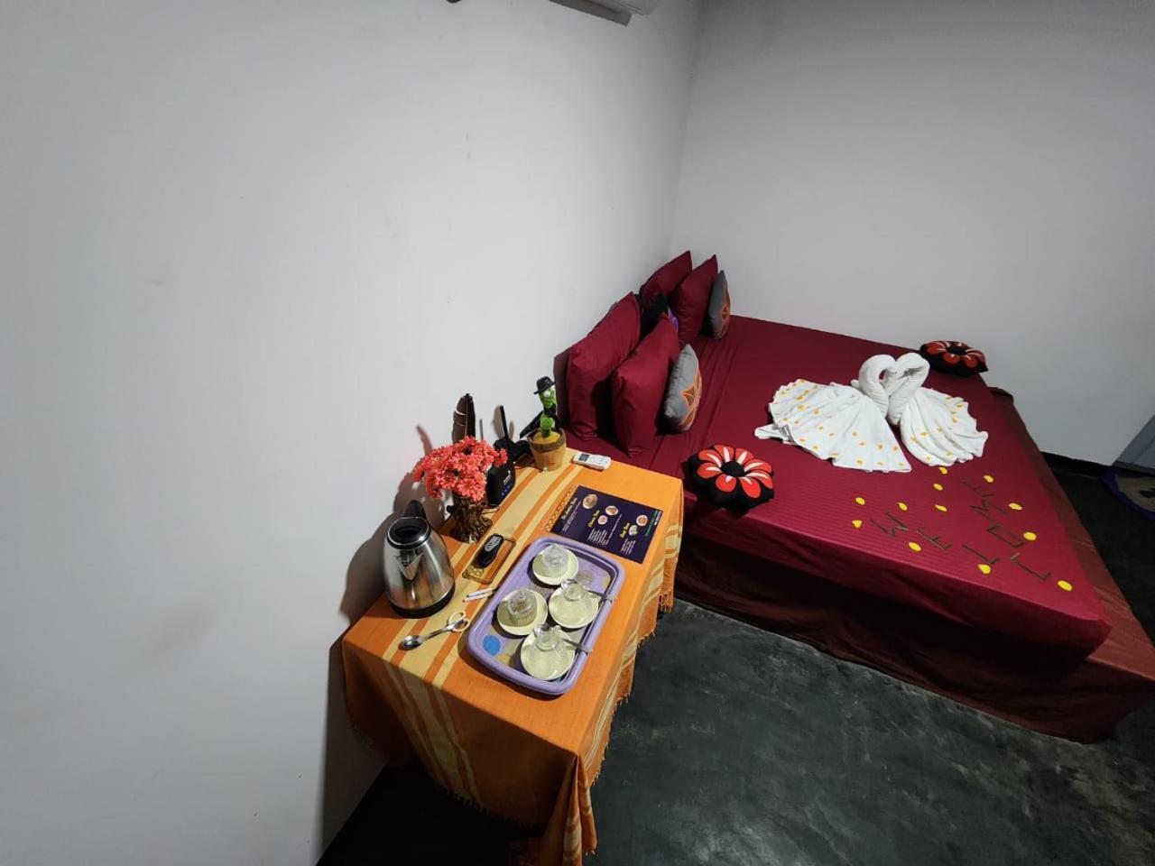 Elephant Safari Homestay *